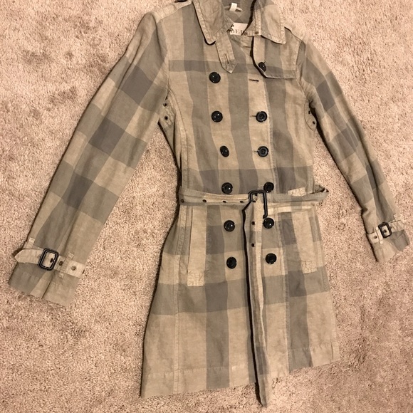 BURBERRY BRIT CHECK TRENCH COAT- SIZE 2 - LARGE CHECK PATTERN GREY GREEN COLORS
